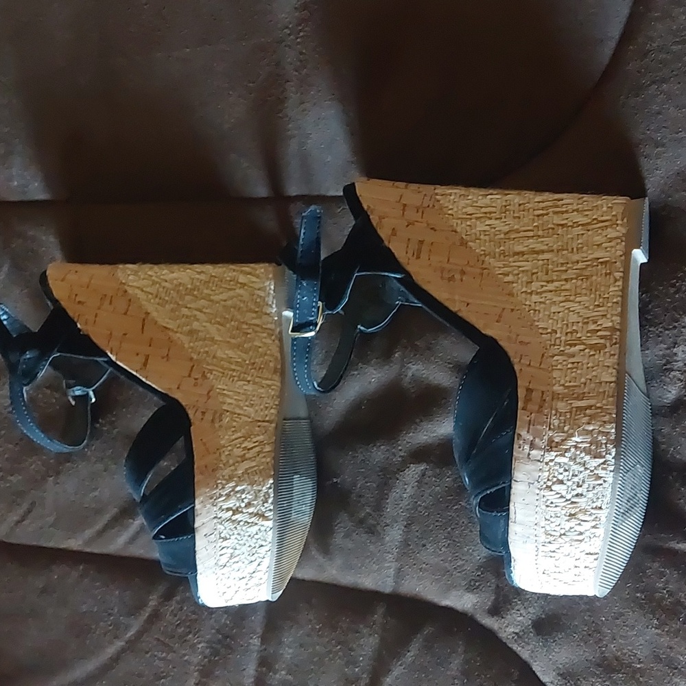 Platform Open Toe Heels - Picture 3 of 9